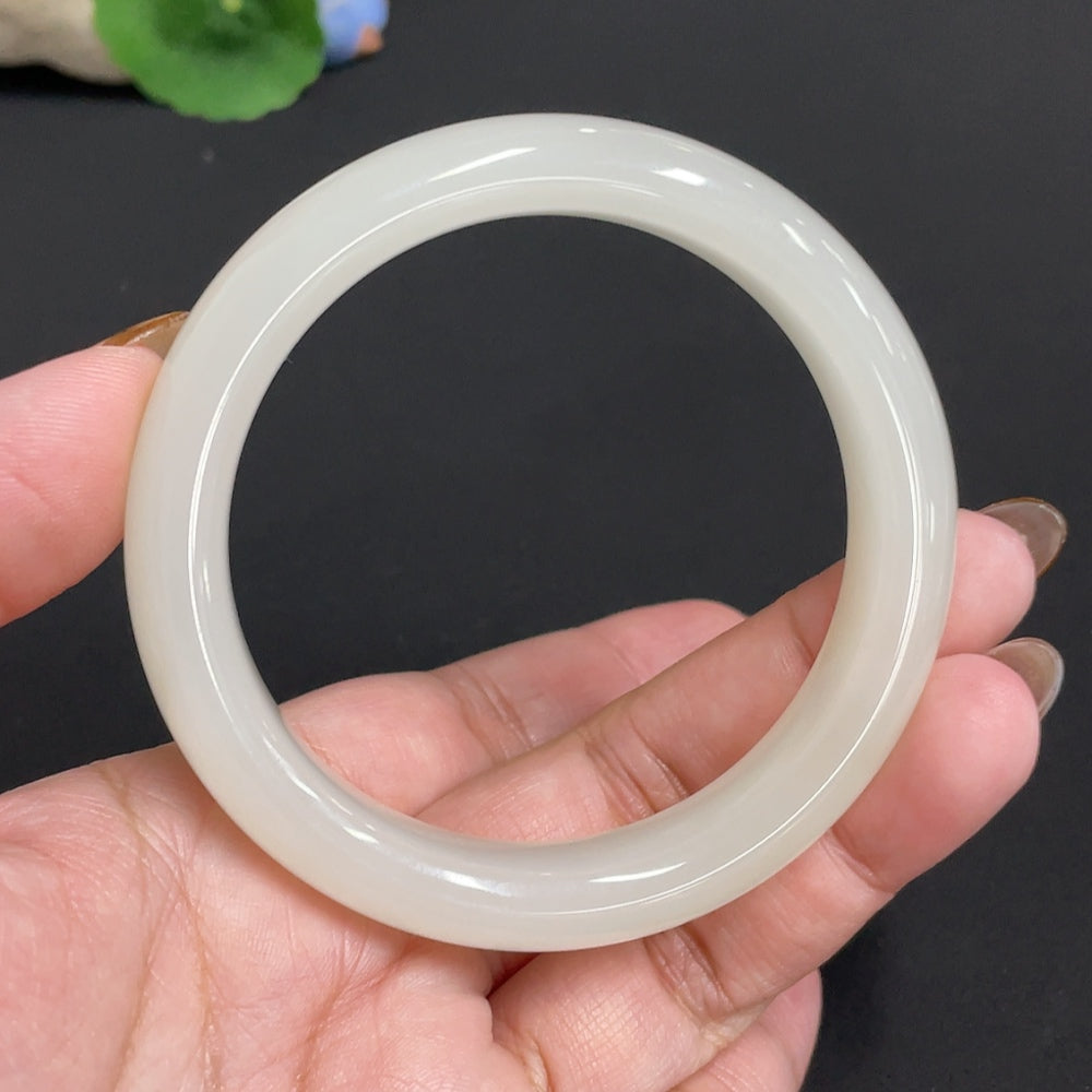 HUILIU HQ Hetian Jade round bracelet with size 58 and total weight 54.3g, featuring smooth, polished jade beads.