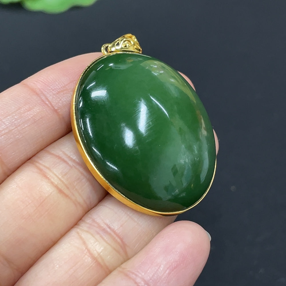 Green Hetian Jade Cabochon Pendant with 18K Gold Setting