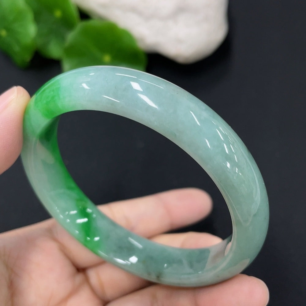 Jadeite Round Bangle Size 55mm Total Weight Approx. 49.92g