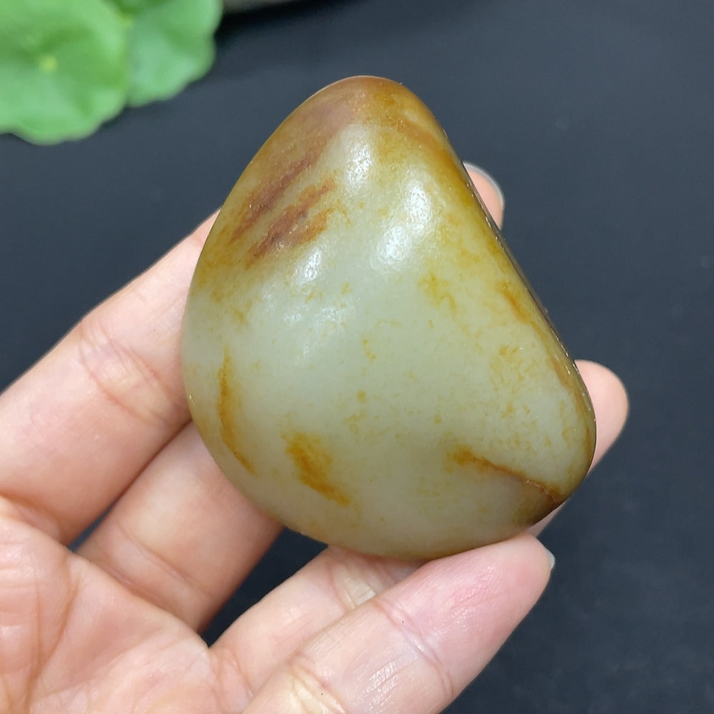 Hetian Jade jewelry piece with natural mineral components, total weight 75.4g, featuring undetermined skin coloration, by HKHQ
