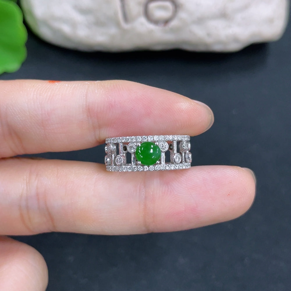 Jadeite Ring 18K Gold with Diamond Side Stones