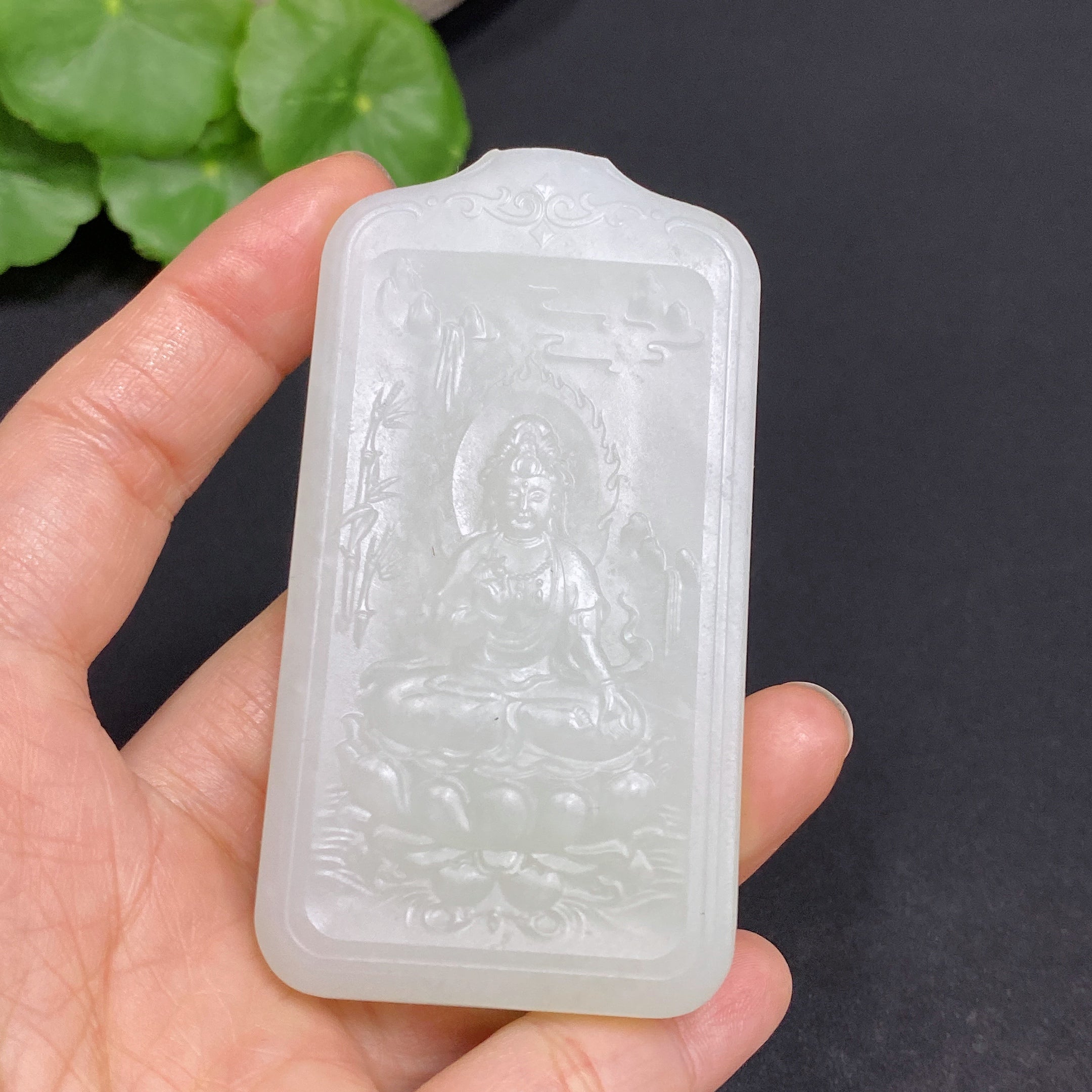 Hetian Jade Pendant Guanyin Total Weight Approx. 66.3g