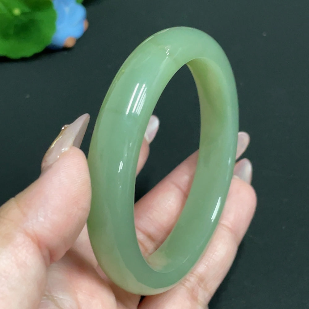 Hetian Jade Round Bangle, Loop Size 59.7, Total Weight Approx. 55.2g