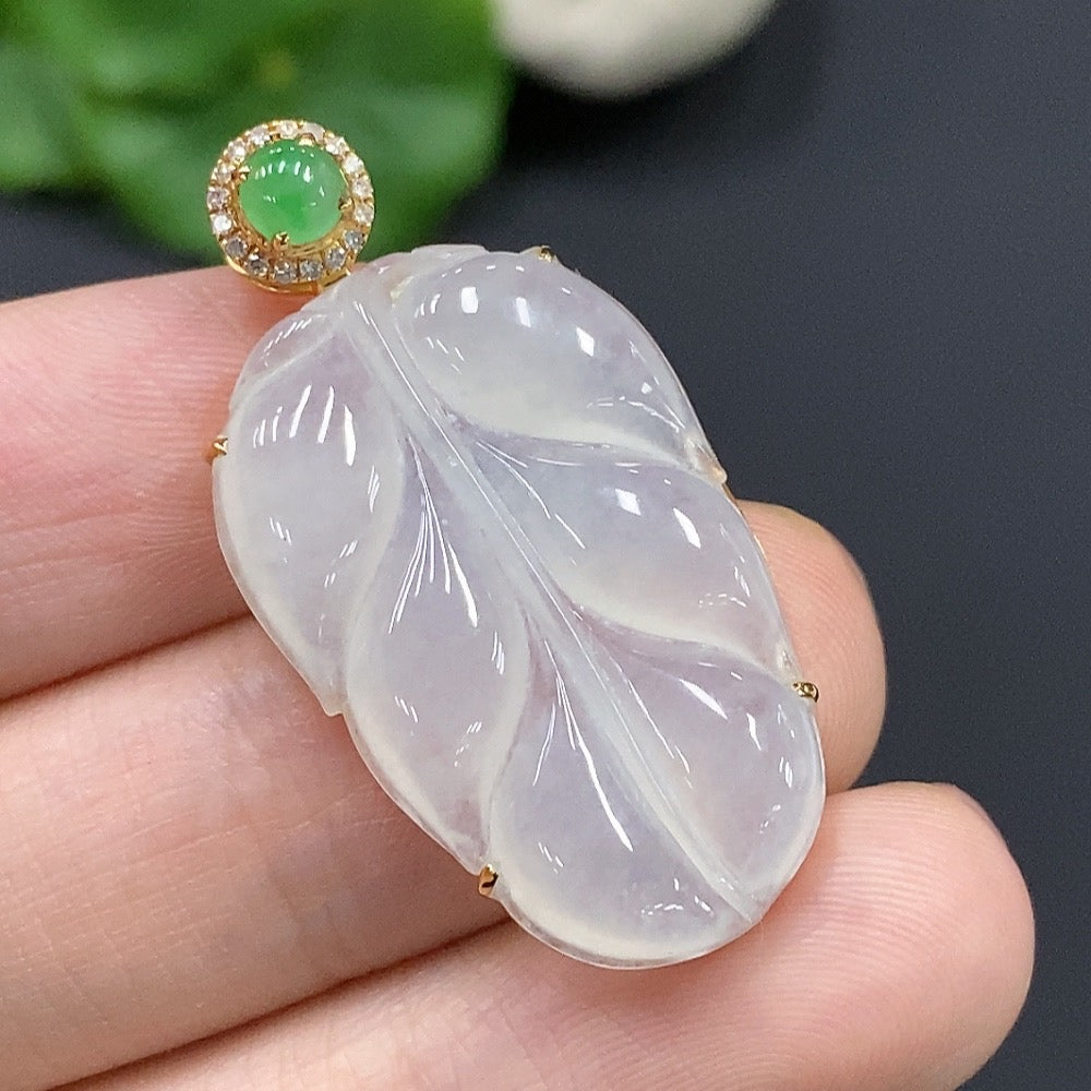 Jadeite Leaf Pendant 18K Gold Total Weight Approx. 5.1g
