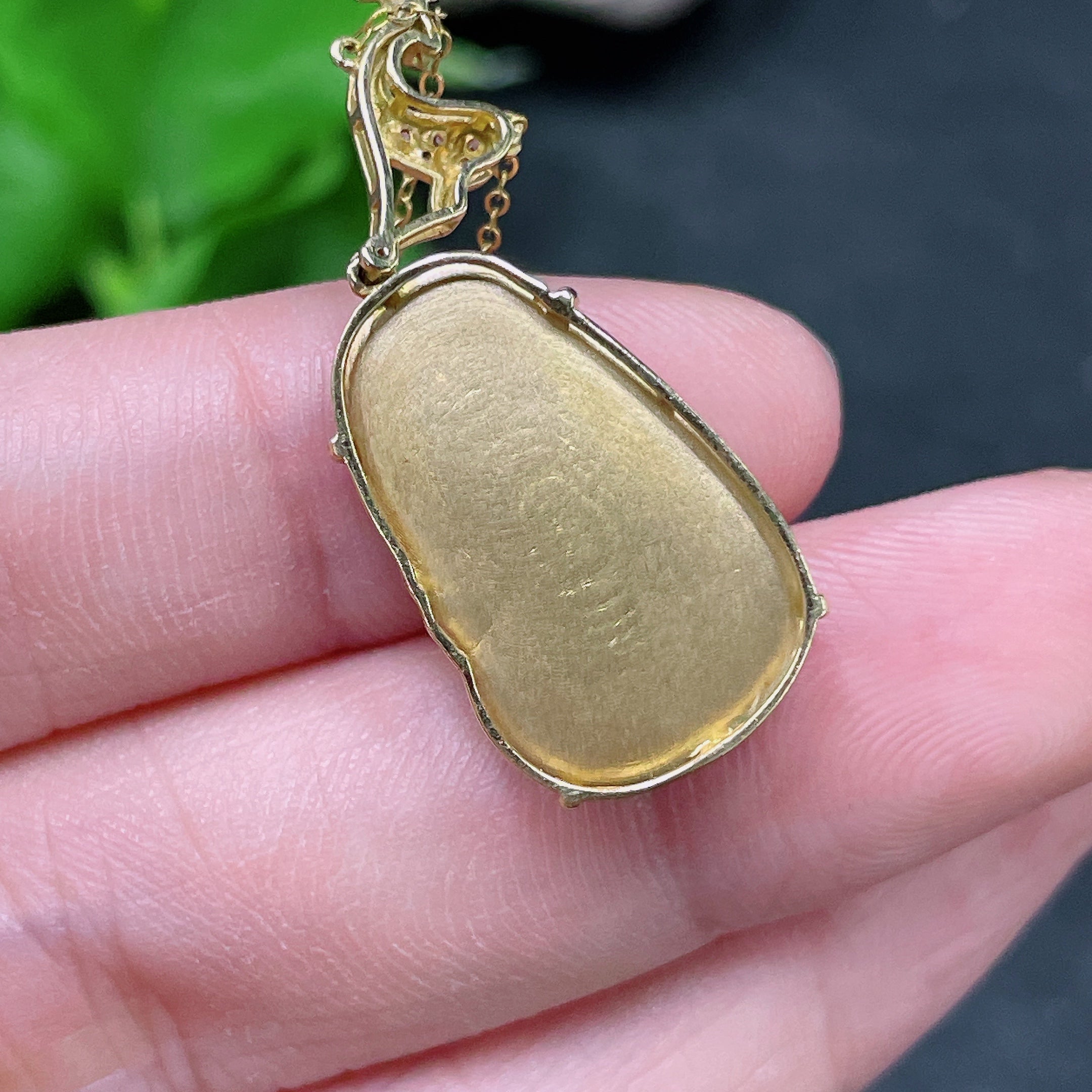 Jadeite Inlaid with 18K Gold and Diamonds, Total Weight Including Chain Approx. 4.81g