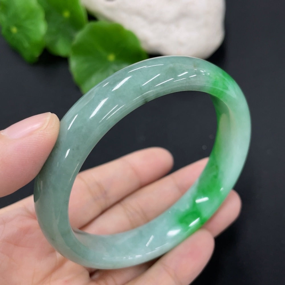 Jadeite Round Bangle Size 55mm Total Weight Approx. 49.92g