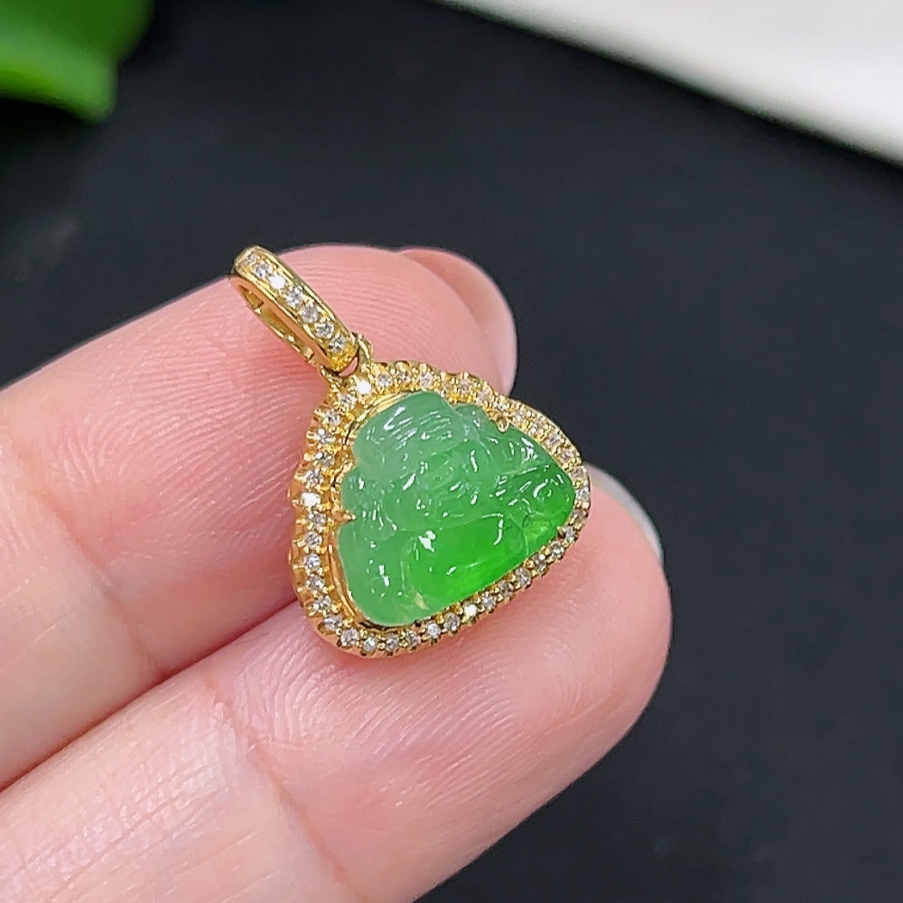 Jadeite God of Wealth Pendant 18K Gold Total Weight Approx. 2.3g (with Diamond Accents)