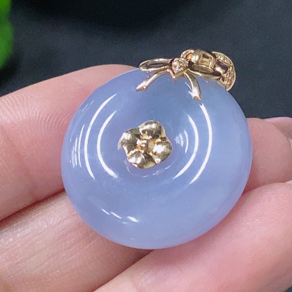 JadeitePendant Peace Knot 18K Total Weight Approx. 9.64g