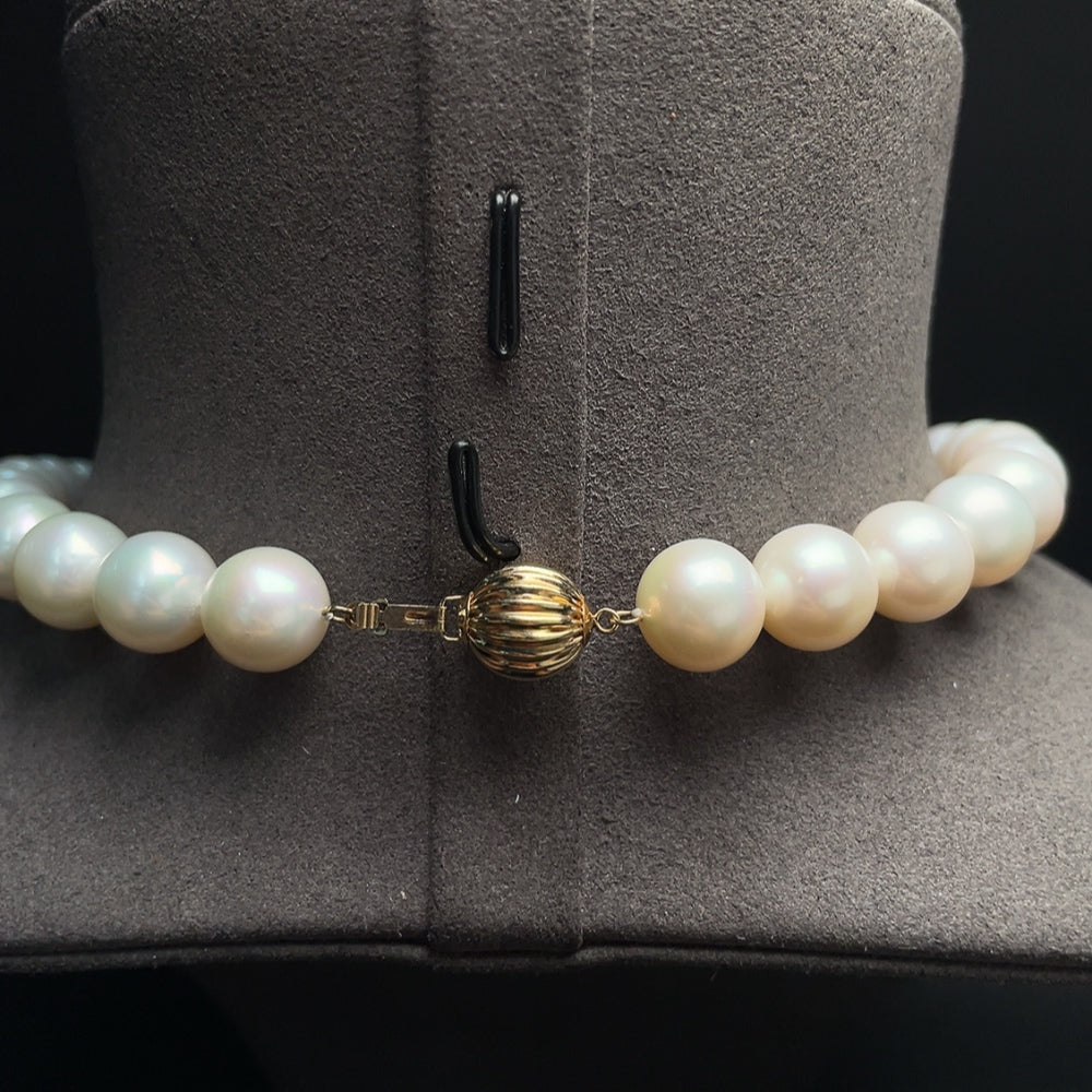 Pearl Necklace 18K Gold Total Weight Approx. 79.95g Size 10.7-12.6mm