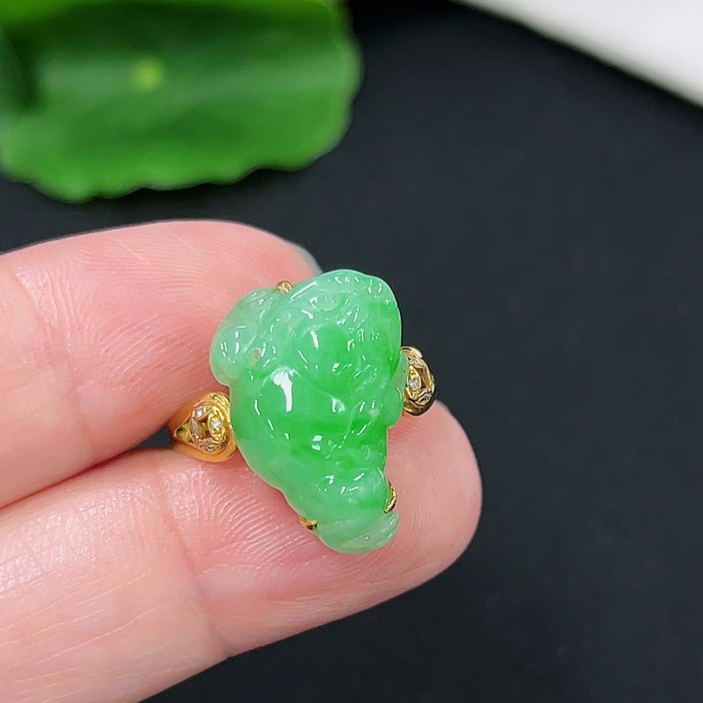 Jadeite Inlaid Ring 18k with Diamond Size 14 Total Weight Approx. 4.1g