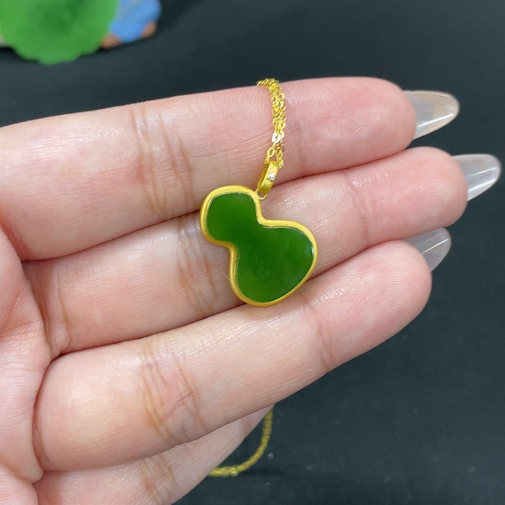 Hetian Jade Jasper Inlaid Pendant Gourd Chain Non-Gold Pendant 18k Gold Non-Diamond Total Weight Approx. (Including Chain) 2.2g