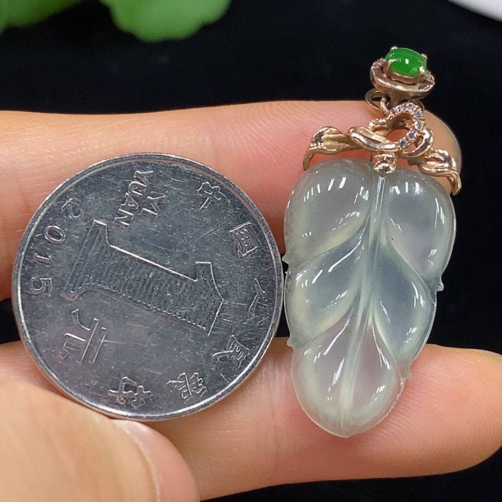 Huiliu Jadeite leaf pendant with AU50% non-diamond, showcasing a detailed jade leaf design on a neutral background.