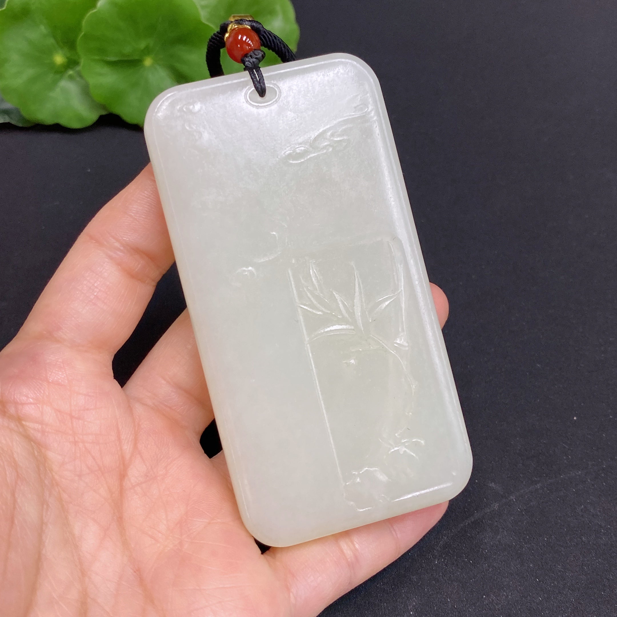 Hetian Jade Pendant Guanyin Gross Weight (with rope) 106.5g