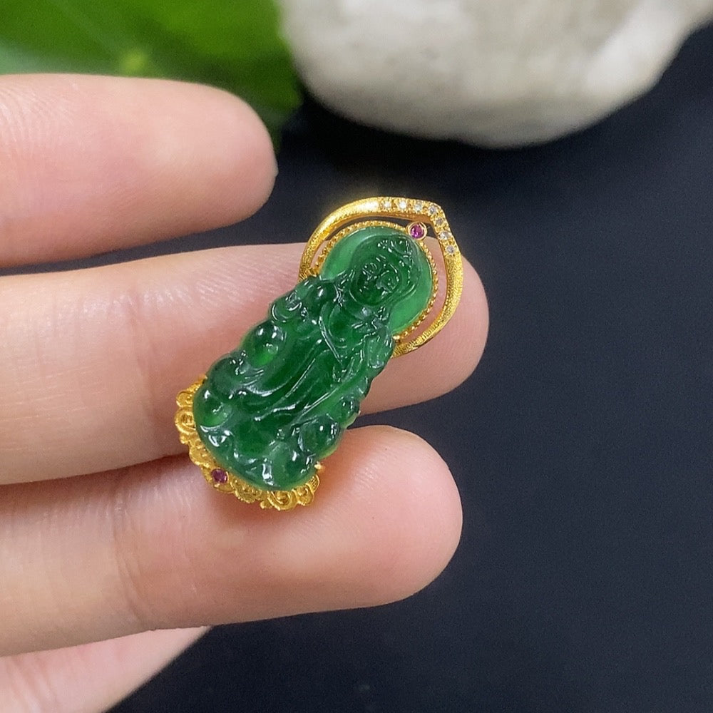 Jadeite Guanyin inlay pendant 18K gold non-diamond (with glue at the bottom) total weight about 1.88g