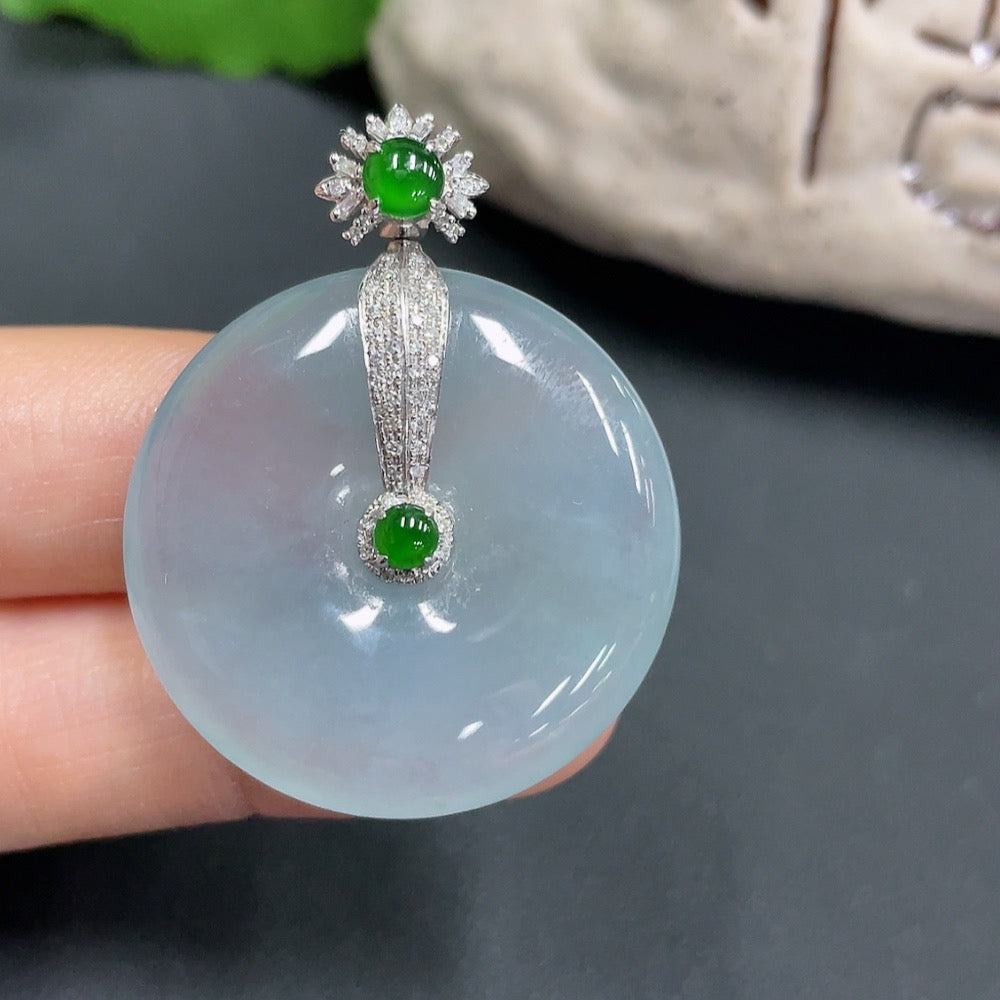 Jadeite Pendant Peace Buckle 18k