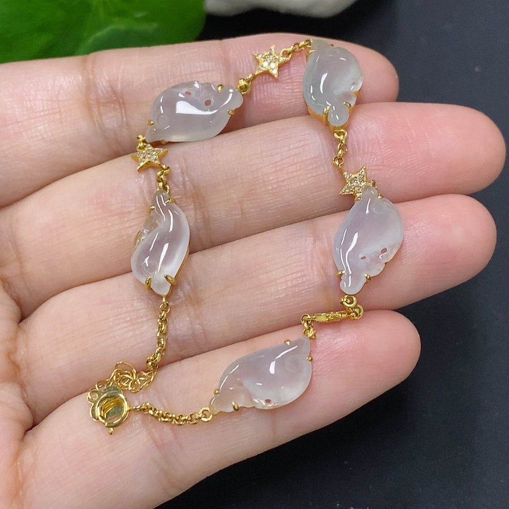 Jadeite inlaid bracelet 18K gold Total weight approx. 5.9g (with diamond accents)