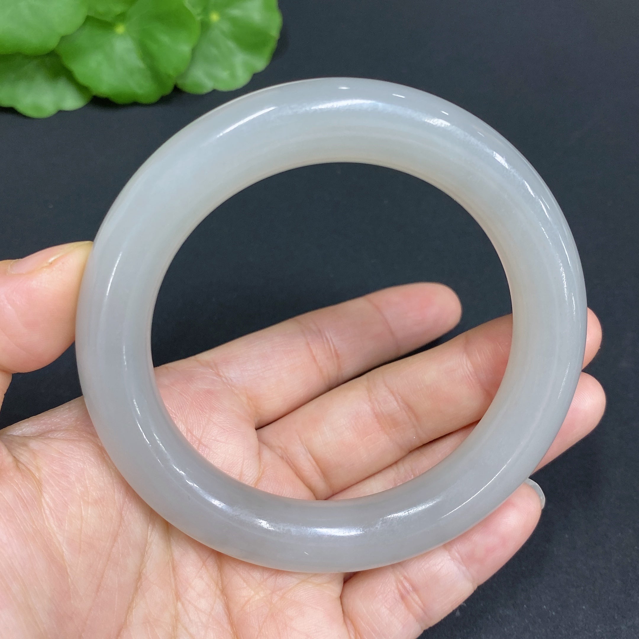 Huiliu certified Hetian jade round bangle, 58.3mm, smooth polished jade jewelry, natural appearance with subtle green hues