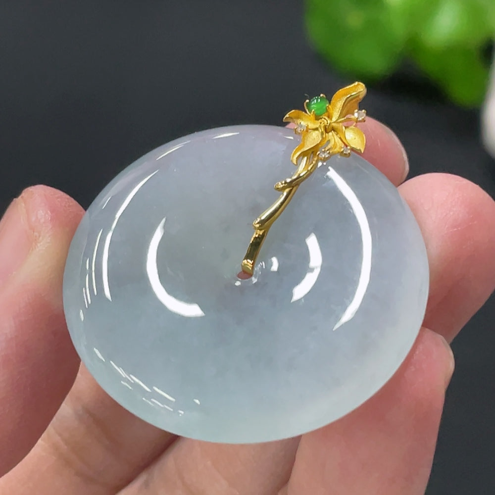 Jadeite Pendant Peace Knot with Diamond Accents . | Huiliu Certified