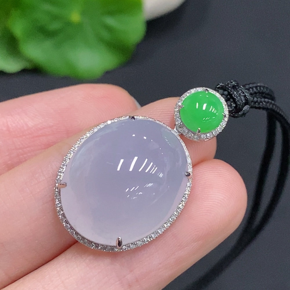 Jadeite Cabochon Pendant Set in 18k Gold, Total Weight Approx. 8.7g (Including Cord), Accented with Diamonds