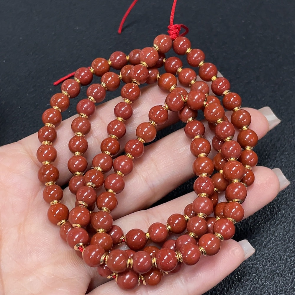 18K red agate gemstone bead strand with 6.2mm beads and organic matter, weighing approximately 32.66g, by HKHQ.