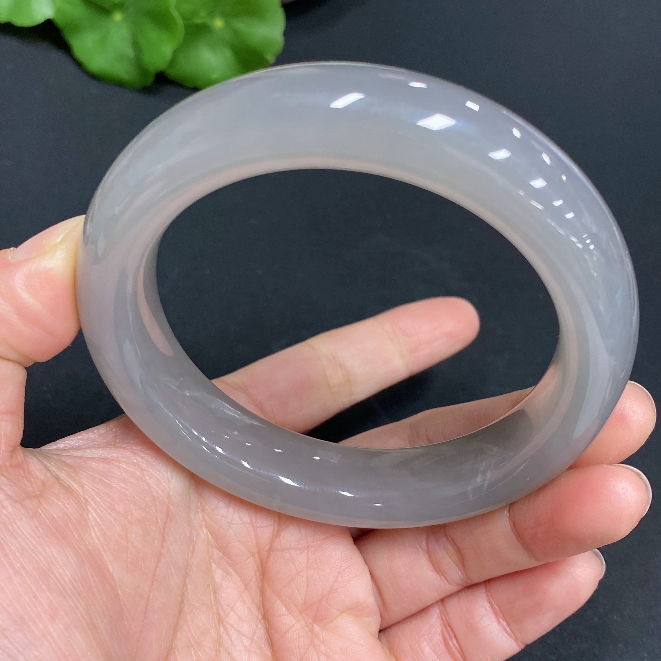 Hetian Jade Round Bracelet Size 58.7 Total Weight Approx. 77.7g