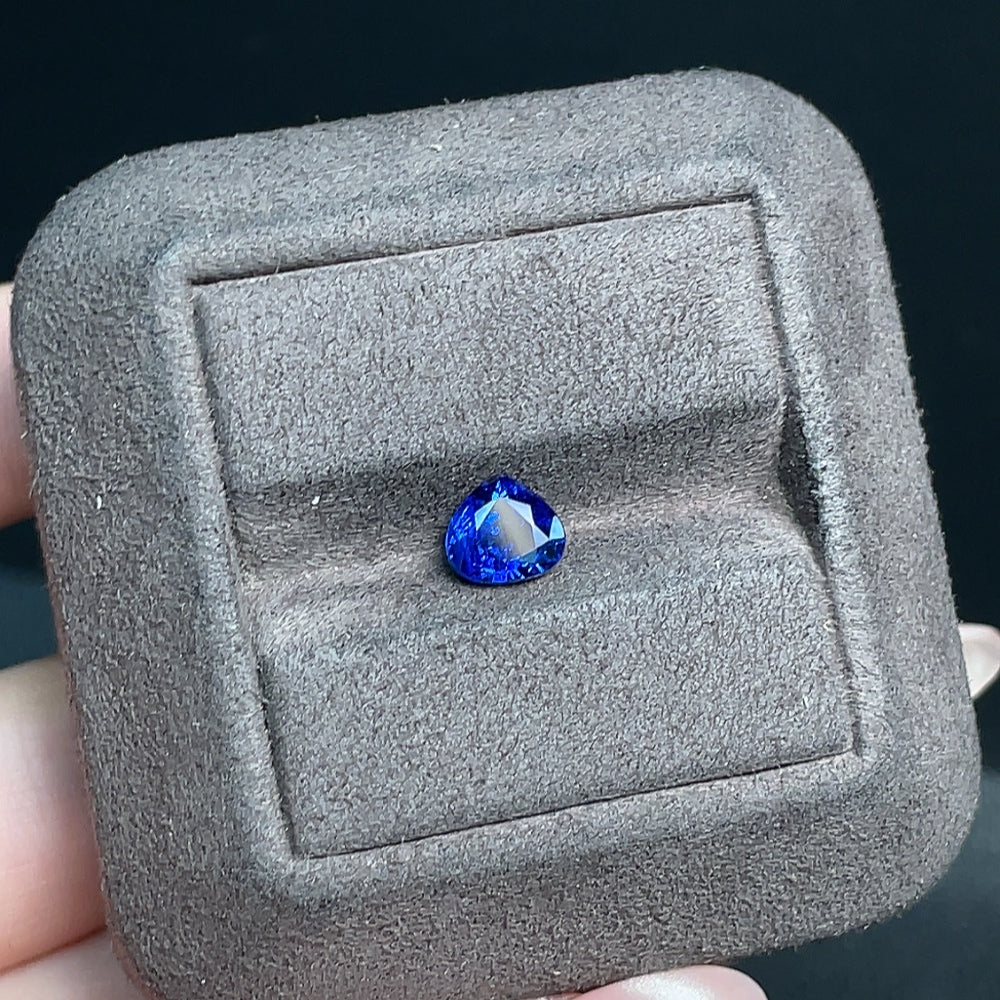 Sapphire Loose Stone . 1.41 Carat | Huiliu Certified