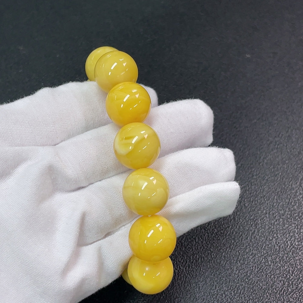 Amber Beeswax Bracelet, Total Weight Approx. 30.86g, Size About 15.9mm