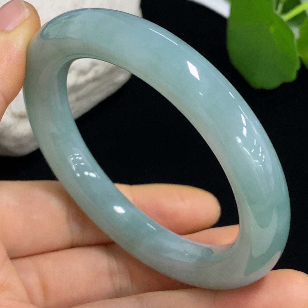 HKHQ jadeite round bangle in size 53.8, weighing 57.98g, showcasing smooth, polished jadeite bracelet with a glossy finish.