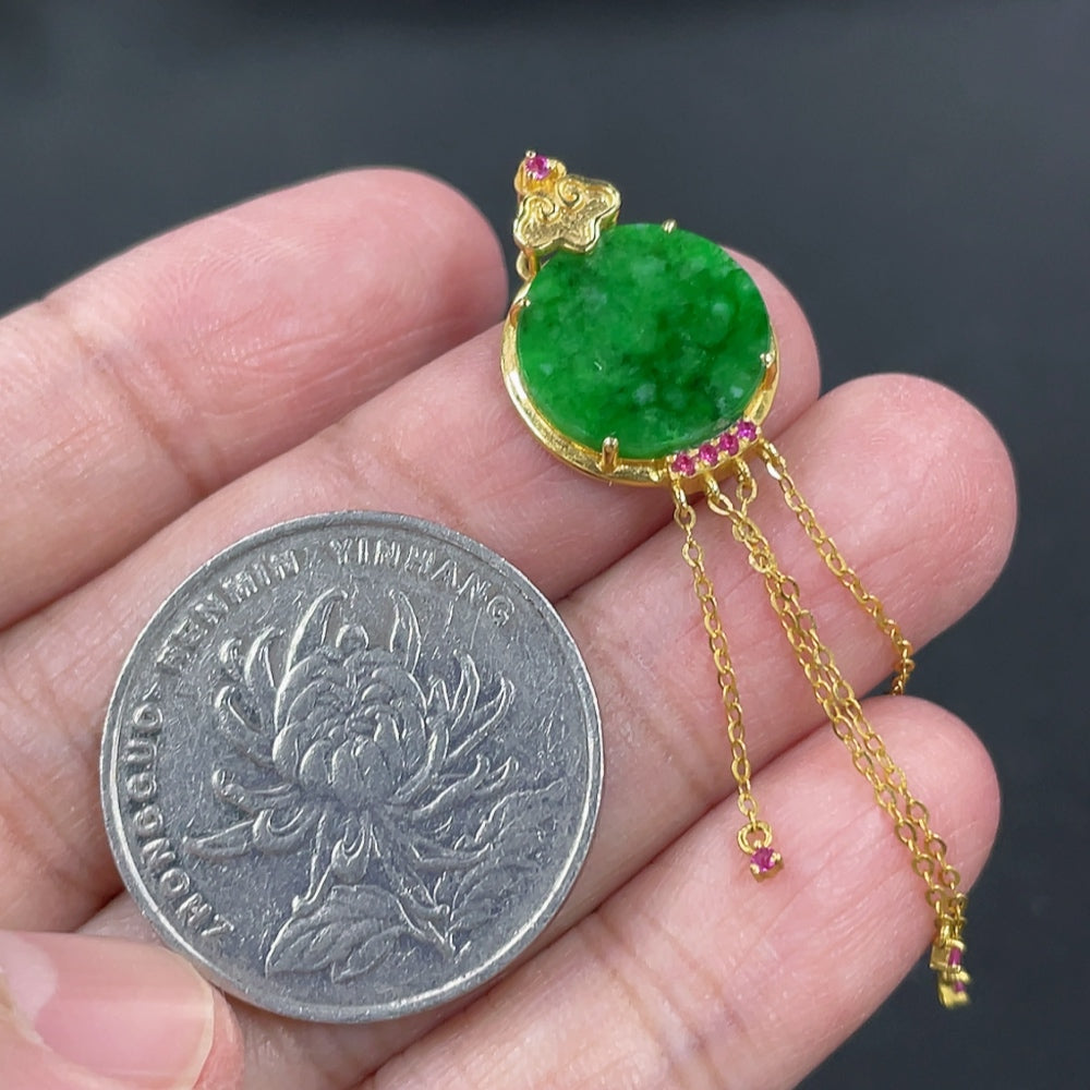 Jadeite Plain Pendant Pendant with 18k Gold Setting, Total Weight Approx. 1.85g
