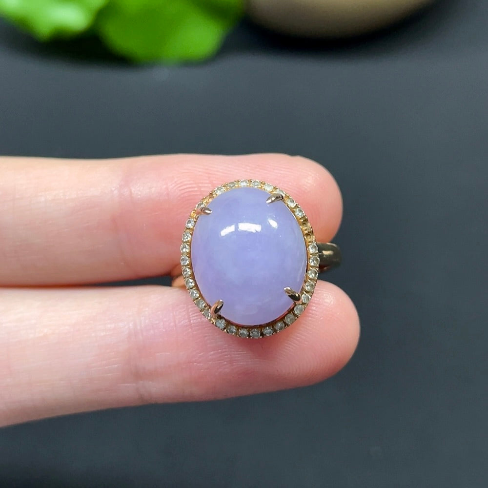 Jadeite Cabochon Ring 18k with Diamond Accents, Total Weight Approx. 4.50g, Size 15.5