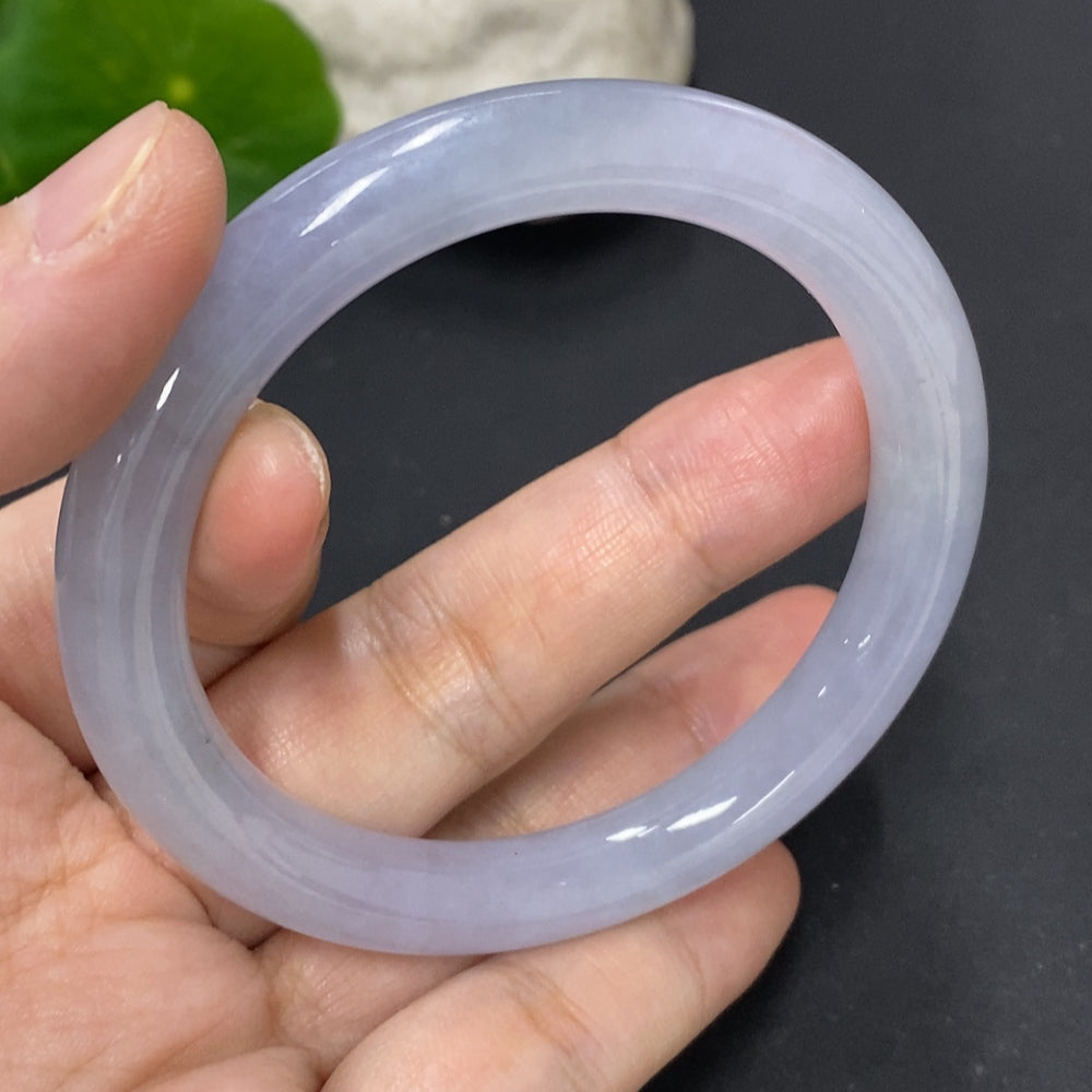 Jadeite Round Bangle