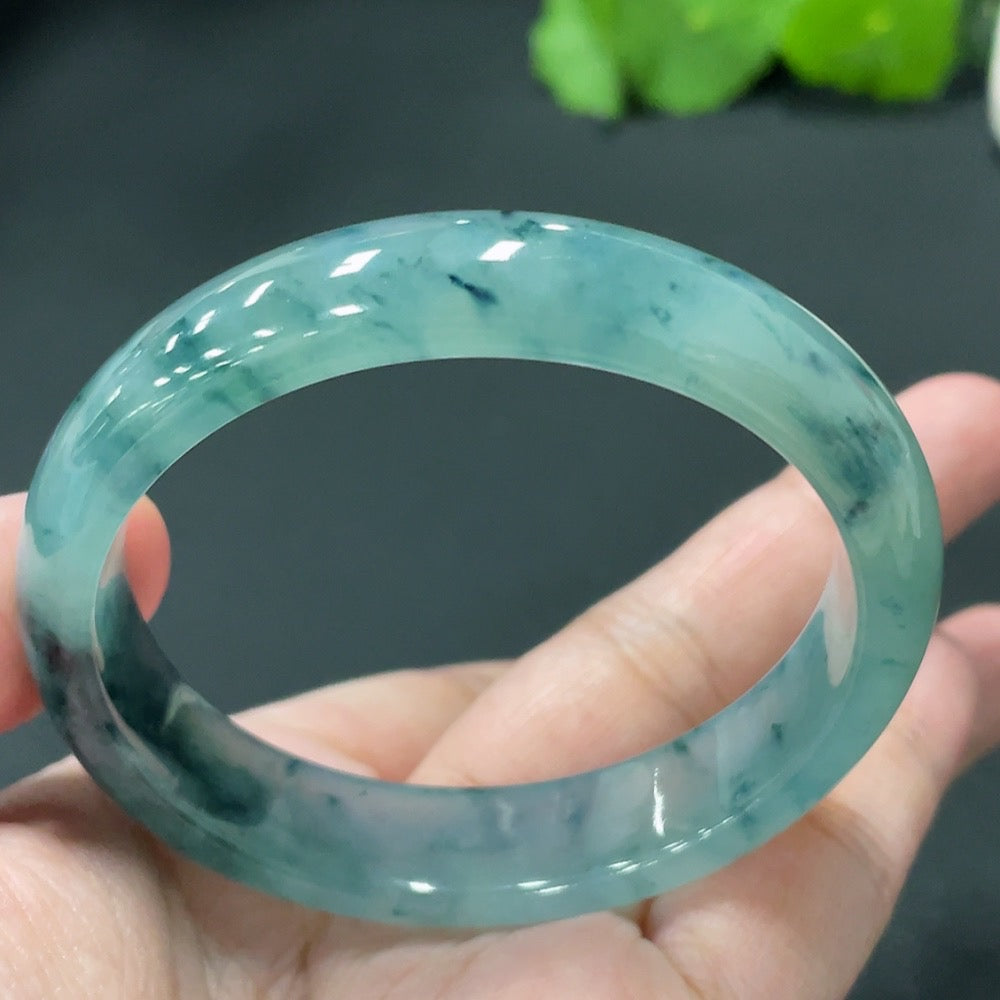 Jadeite Concubine Bracelet Size 55.2 Short Diameter 47.9 Total Weight 45.164g