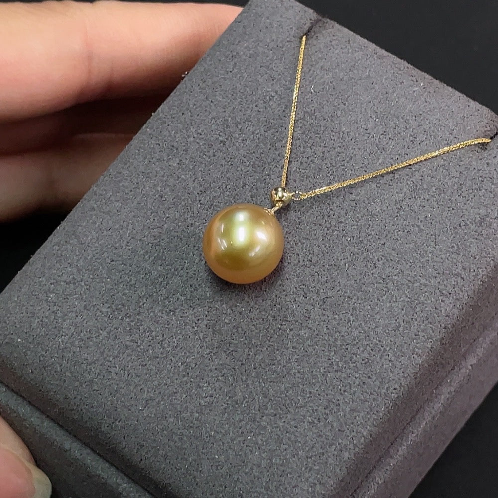 Saltwater Pearl Inlaid Necklace 18K Gold Color Origin Undetermined
