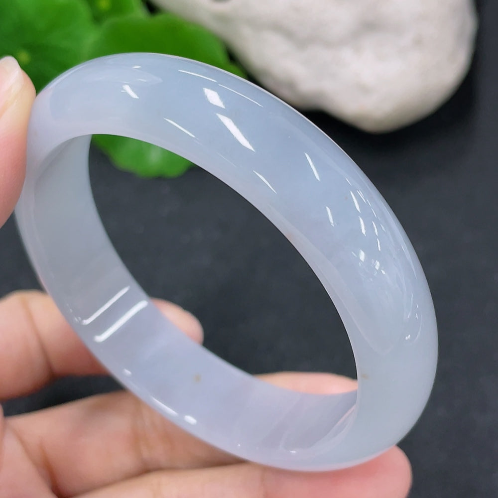Jadeite round bracelet with HKHQ branding, weighs approximately 48.58g, size 54.2, featuring smooth, polished jadeite beads.