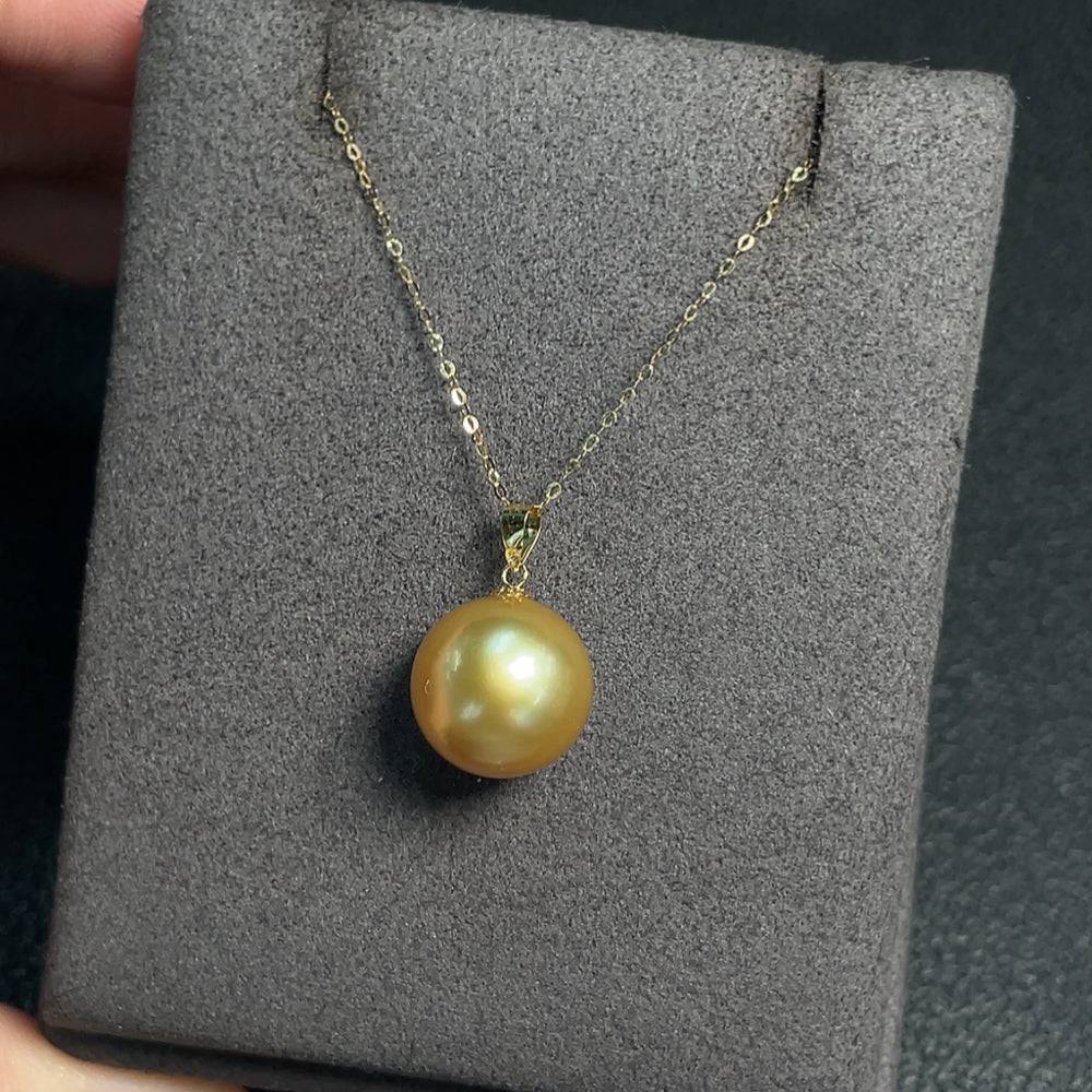 HUILIU HQ seawater pearl necklace with undetermined color, 11.4mm pearls, gold content 74%, total weight 2.44g, natural luster.
