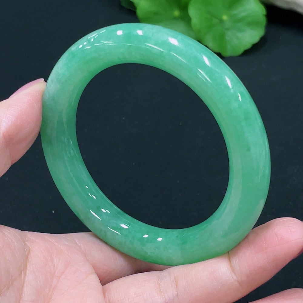 Jadeite Round Bangle Size 53.5 Total Weight 65.291g