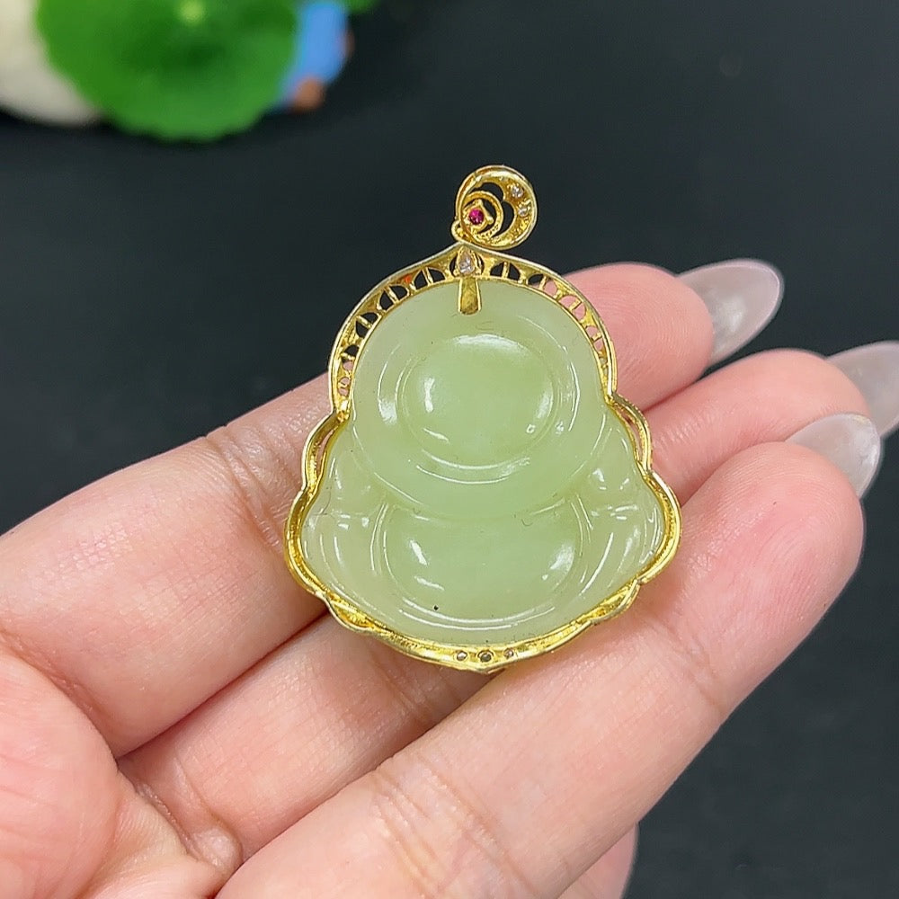 Hetian jade inlaid pendant with Buddha design, 16g weight, 18k gold setting, crafted by HKHQ, non-diamond jewelry piece