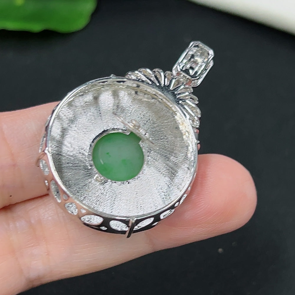 Jadeite Plain Pendant Necklace 18K Gold Setting with Diamond Accents