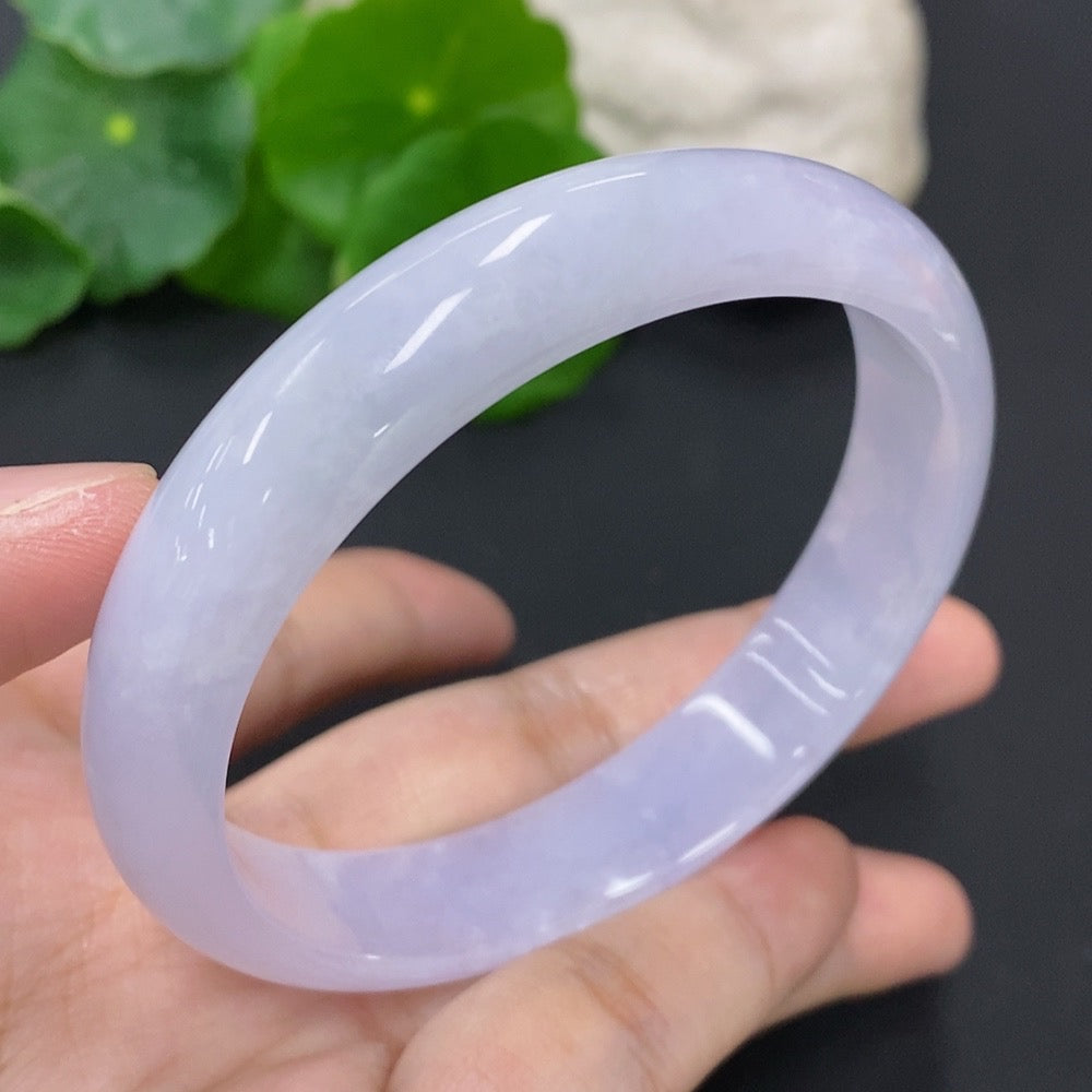 Jadeite Round Bangle