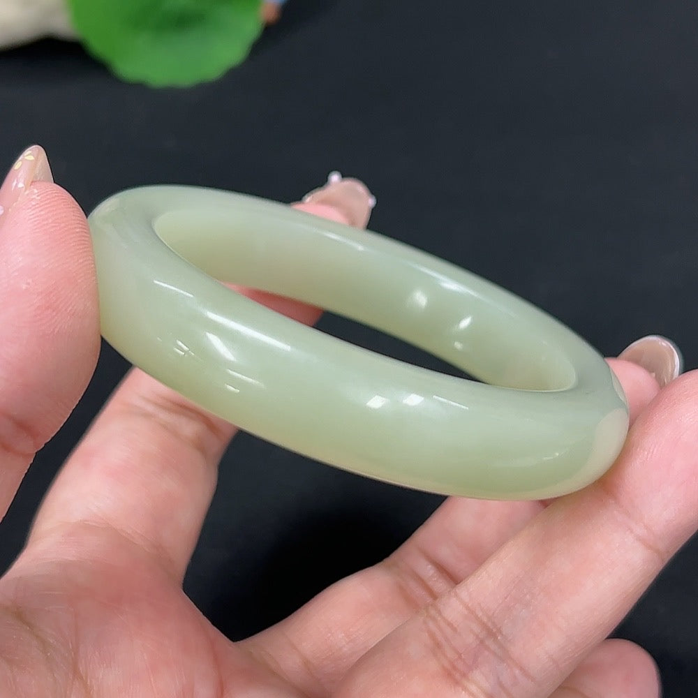 Hetian Jade Round Bracelet Size 54.3 Total Weight Approx. 55.4g