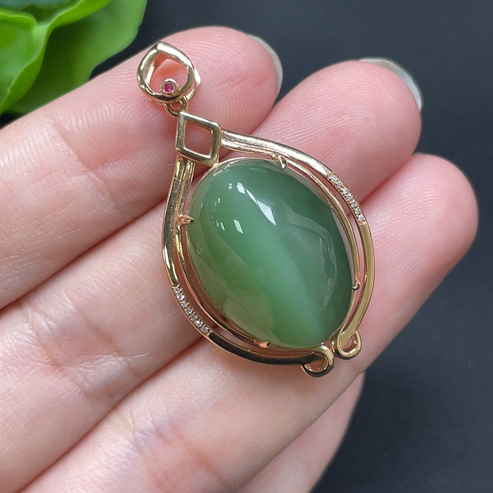 Hetian Jade inlaid cabochon pendant, 18K gold with diamond accents