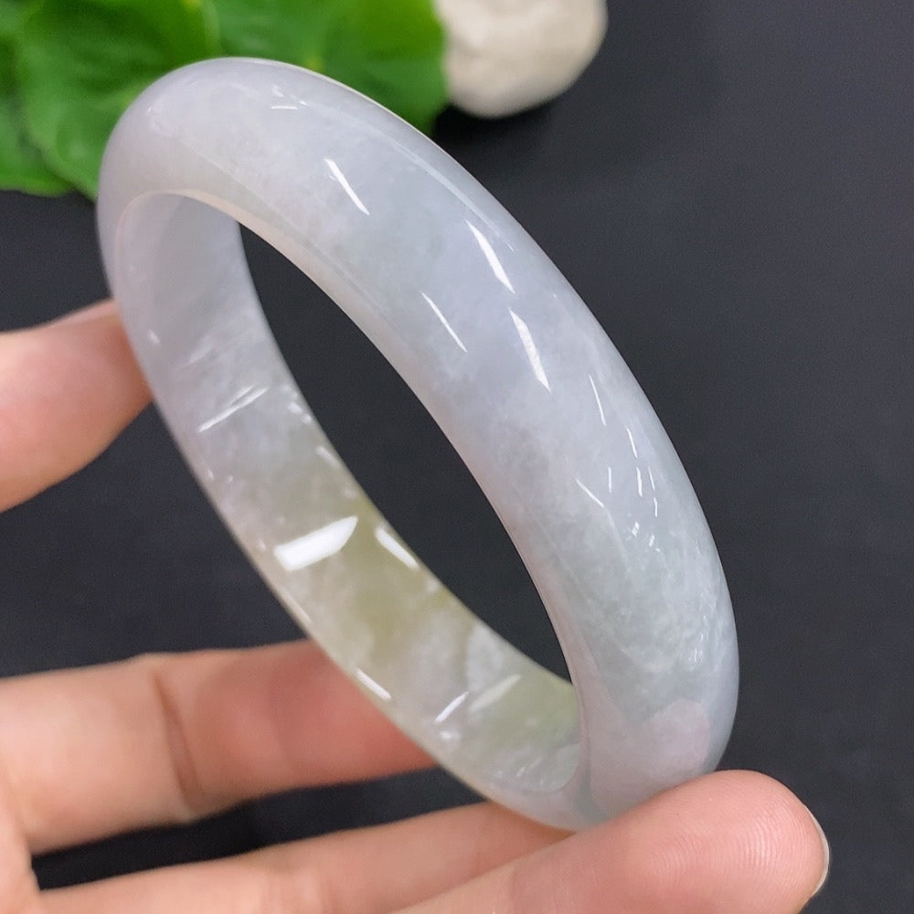 Jadeite Round Bangle