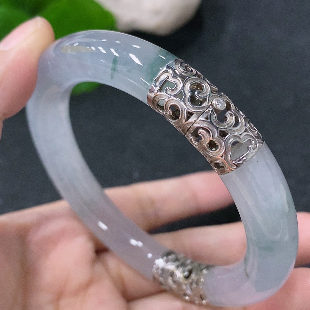 Jadeite Round Bangle 18K Gold Size 54.3 Total Weight Approx. 54.87g