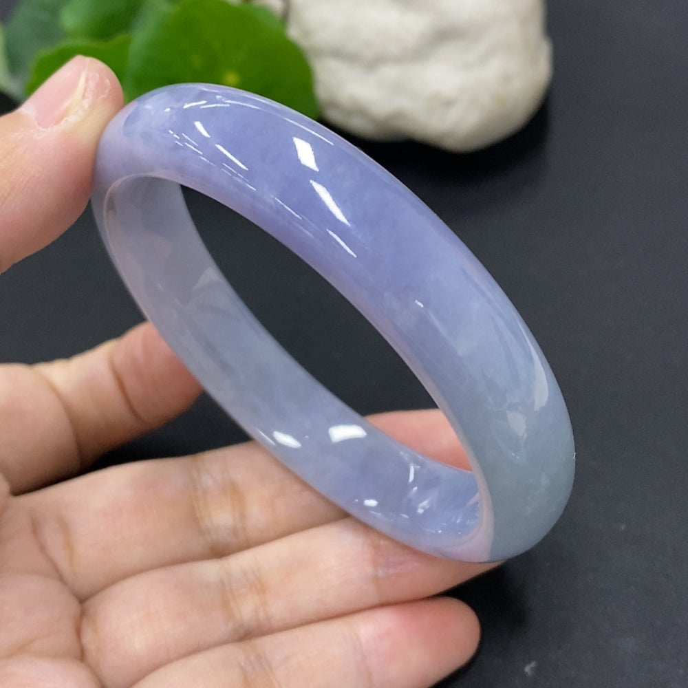 Jadeite Round Bangle