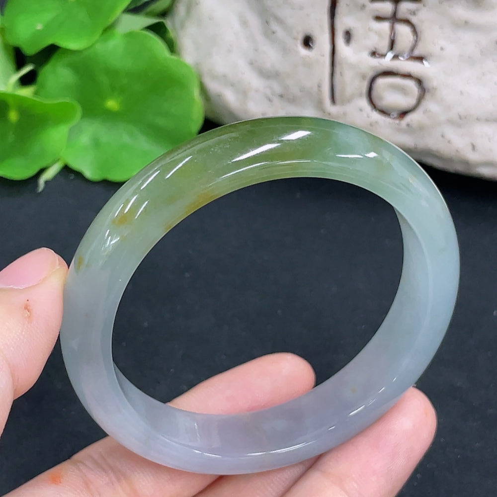 Jadeite round bracelet, repaired