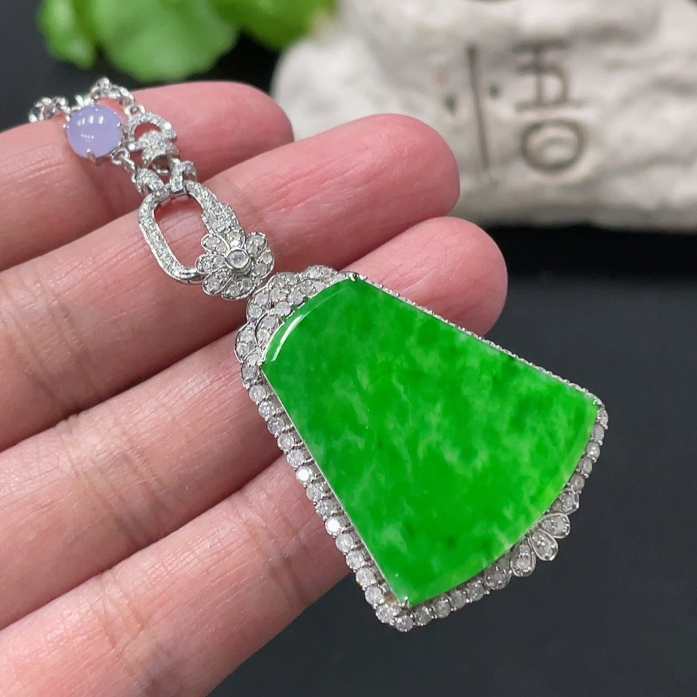 Jadeite Plain Pendant Pendant with 18K Gold Body and Chain, Accented with Diamonds, Total Weight Approximately 15.85g