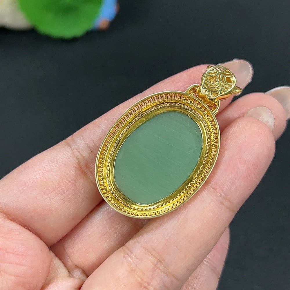 Hetian Jade Jasper Inlaid Pendant, Total Weight Approx. 14.4g, 18k Gold with Colorless Diamond Accents