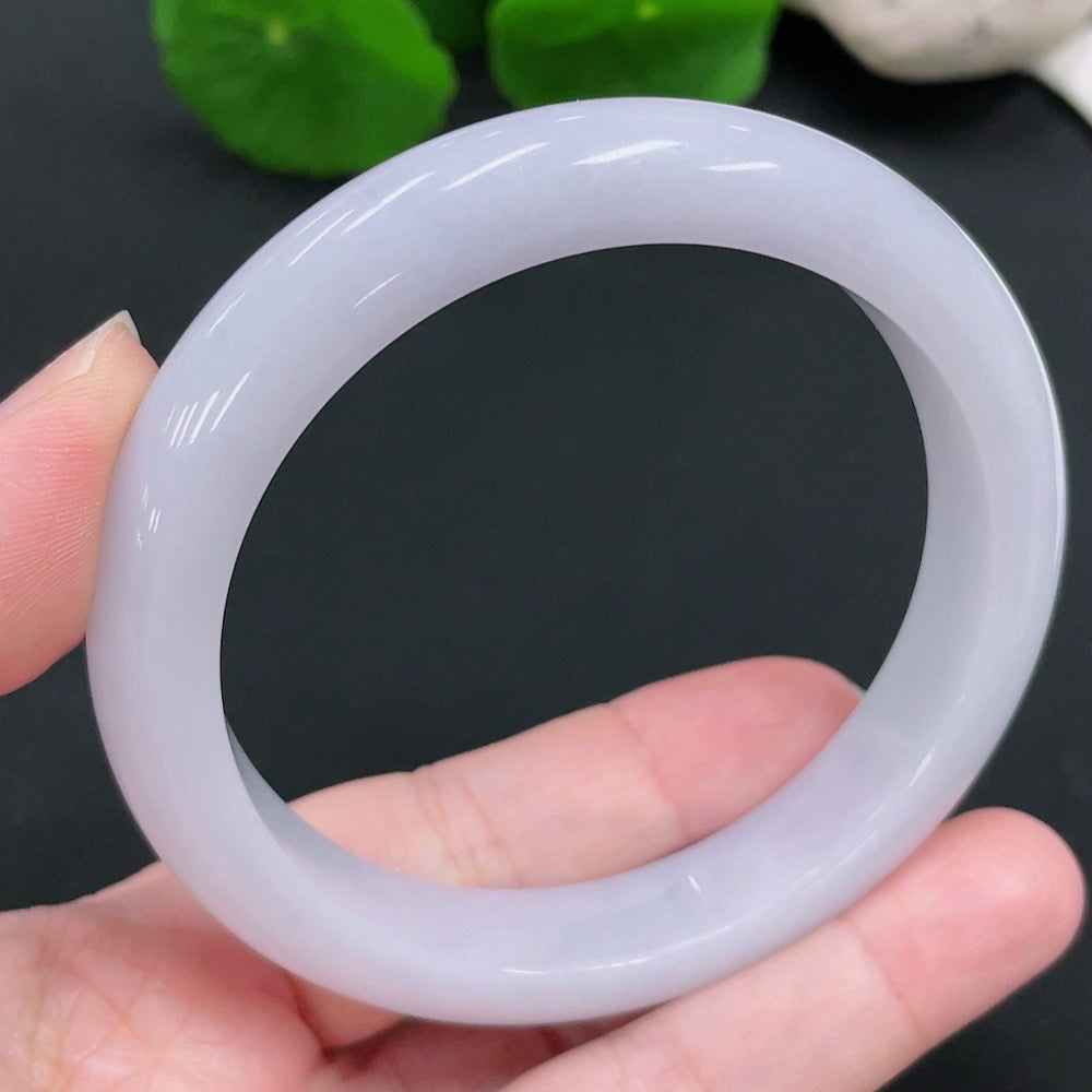 Jadeite Regular Round Bangle, Size 59, Total Weight Approx. 57.7g