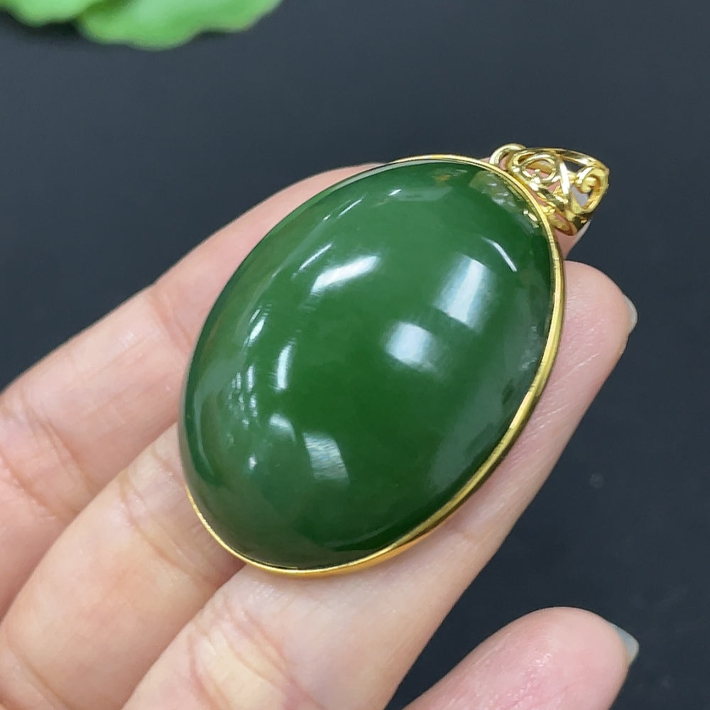 Green Hetian Jade Cabochon Pendant with 18K Gold Setting