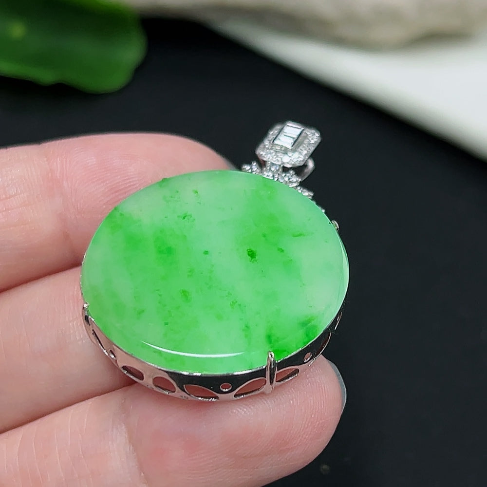 Jadeite Plain Pendant Necklace 18K Gold Setting with Diamond Accents